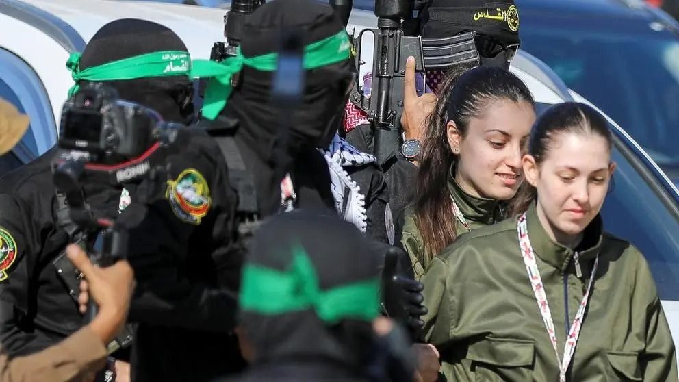 ارتش اسرائیل چهار گروگان زن اسرائیلی را تحویل گرفت