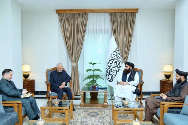 متقي له پاکستان سره د معنا لرونکو او رښتينو خبرو له لارې د ستونزو د حل غوښتنه کړې