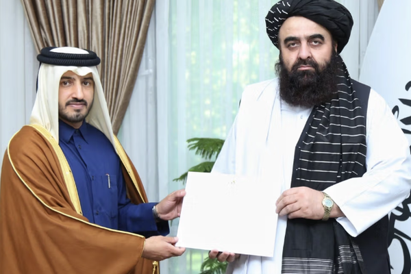 سفير قطر في كابل يسلم أوراق اعتماده إلى وزير الخارجية متقي