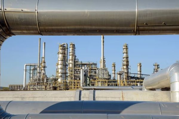 Taliban Seeks Annual Purchase Of 2 Million Tonnes Of Russian Fuel