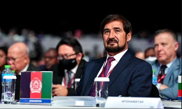 گاردین به نقل از بازیکنان: رئیس فدراسیون فوتبال افغانستان در تبانی بازی‌ها دست داشته است