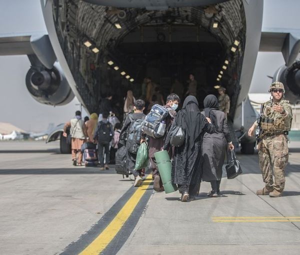 ادعای ربودن کودک افغان توسط نظامی امریکایی؛ طالبان می‌گویند "موضوع را جدا تعقیب می‌کنیم"