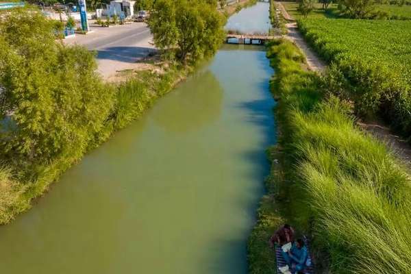 هلمندي ګاونډي د غور د یوې نجلۍ د جبري نکاح پر سر له طالبانو سره نښته کړې