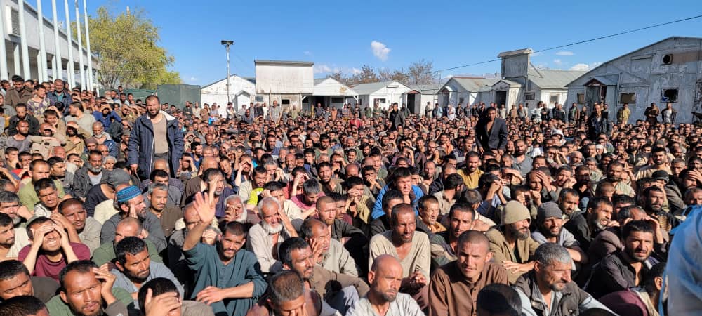 کمپ احیای امید در شرق کابل که در حمله هوایی پاکستان آسیب دید