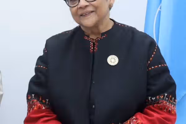 د افغان ډیپلوماټانو شورا: د یوناما د مشرې په توګه د رباب فاطمه ټاکنه حساس وخت کې شوې ده