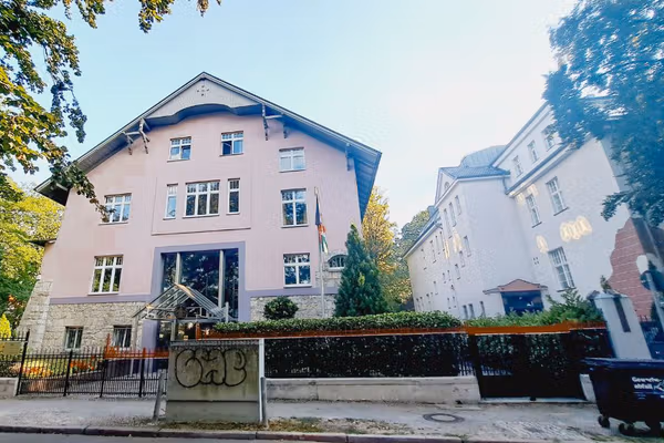 په جرمني کې د افغانستان کونسلګرۍ د افغان کډوالو لپاره په ګواښ بدلې شوې