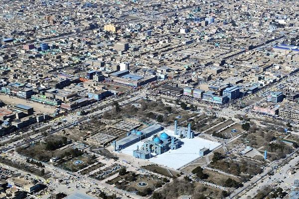 یو شمېر افغان سوداګر په بلخ کې ۵۰ میلیونه ډالره پانګونه کوي