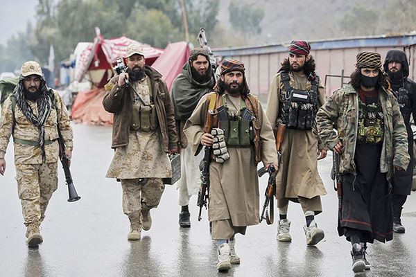 طالبان تنفي وجود أي جماعات مسلحة في أفغانستان وترد على اتهامات دول الجوار