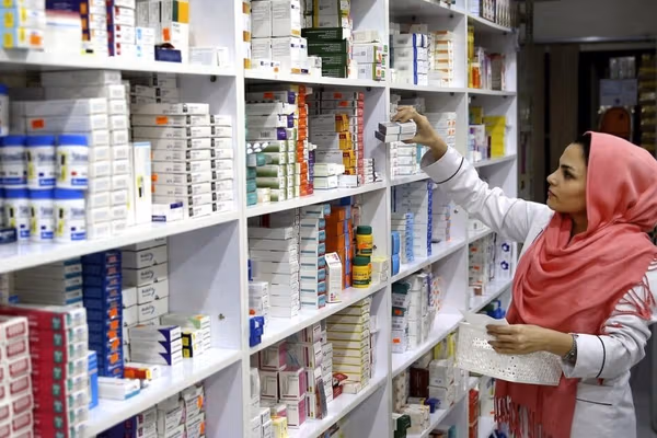 ایراني چارواکي وايي چې افغانستان ته د درملو ناقانونه لېږد ډېر شوی