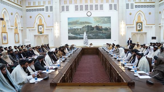 جلسه کابینه طالبان، با سکوت درباره حملات هوایی پاکستان، در مورد سرعت مجاز موترها برگزار شد