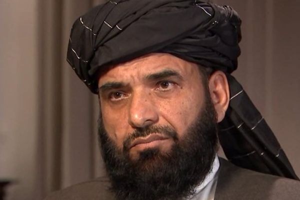 سهیل شاهین له پاتریک دیوریس سره د افغانستان او نړۍ ترمنځ د باور جوړونې په اړه خبرې کړې دي