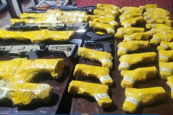 طالبان وايي چې له پاکستان نه یې افغانستان ته د وسلو د قاچاق مخه نیولې