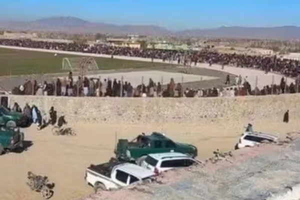 Taliban Summons Uruzgan Residents To Witness Public Flogging Of 15