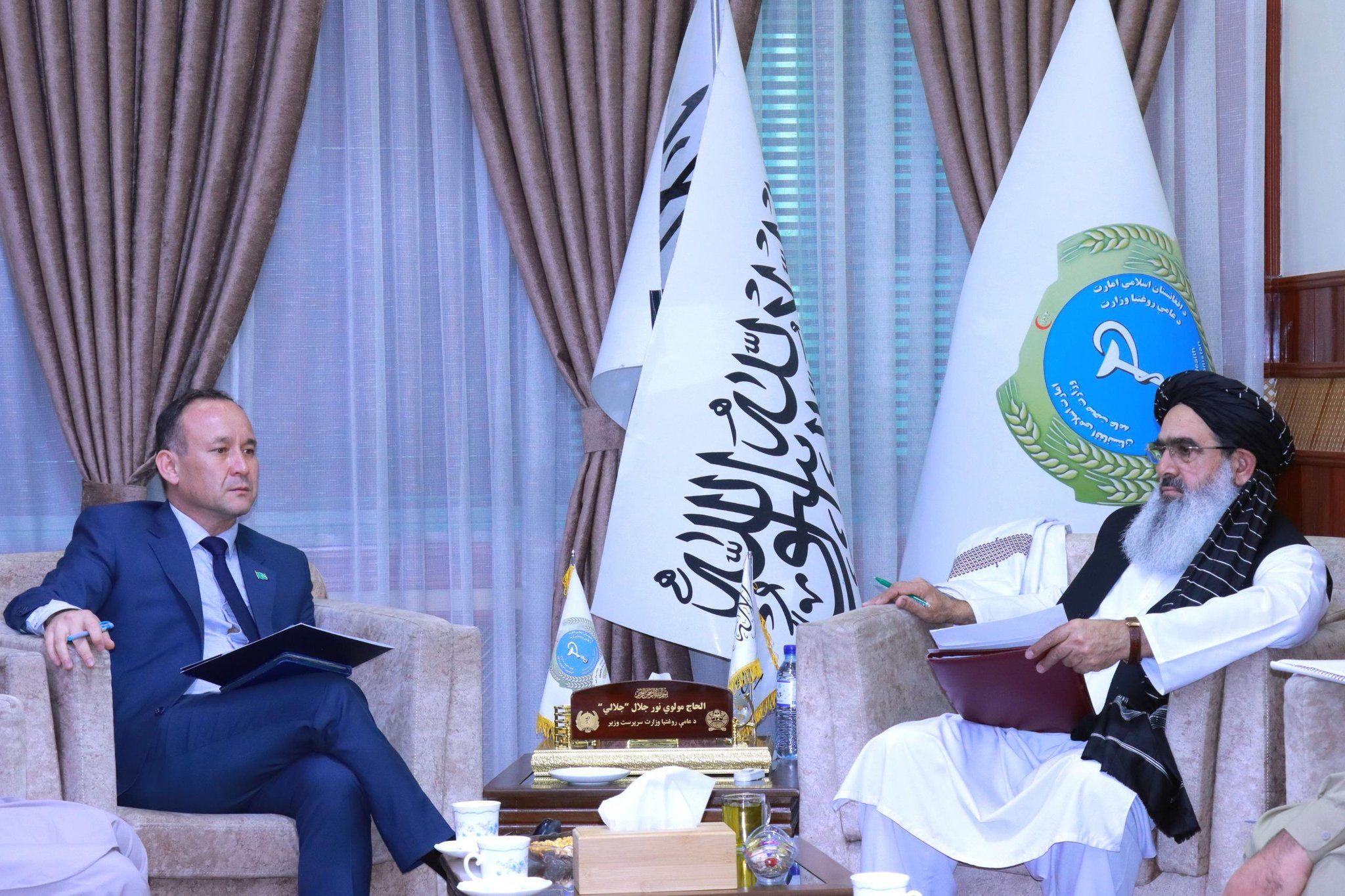 طالبانو له قزاقستان نه په شمالي ولایتونو کې د روغتونونو جوړولو غوښتنه کړې