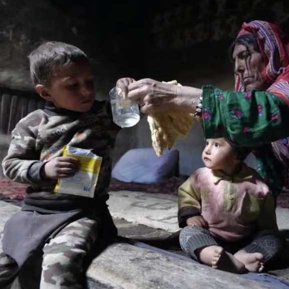 بريطانيا تخصص 8 ملايين جنيه إسترليني لمواجهة سوء التغذية بين الأطفال في أفغانستان