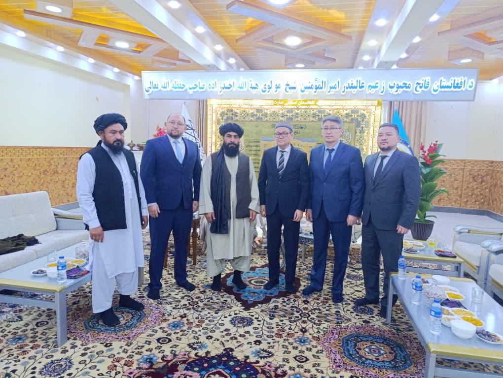 قزاقستان د حیرتان له لارې د اوسپنې پټلۍ له خپلې مرکزي پټلۍ سره ونښلوي