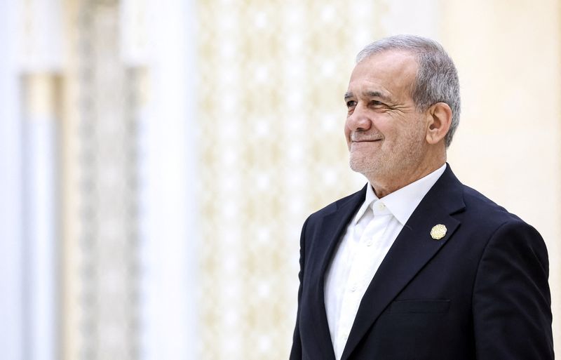 ایران: د جګړې د مخنیوي لپاره د هر قانوني بهیر هرکلی کوو