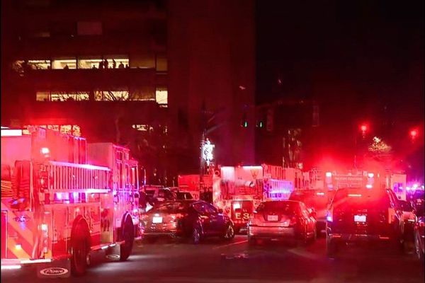 د امریکا د رود ایلند ایالت په براون پوهنتون کې ډزې شوې دي چې مرګژوبله هم لري