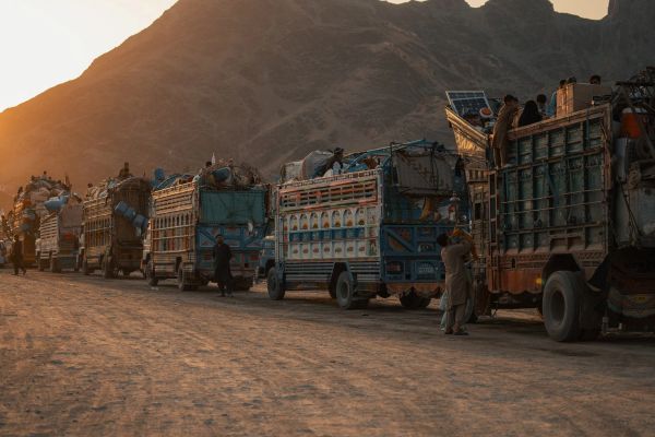 Iran, Pakistan Deport More Than 4,000 Afghan Migrants In One Day