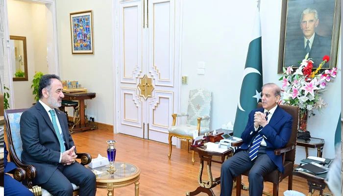 پهلګام پېښه؛ شهباز شریف وایي د هند پاروونکو اقداماتو باوجود، د پاکستان غبرګون مسولانه دی