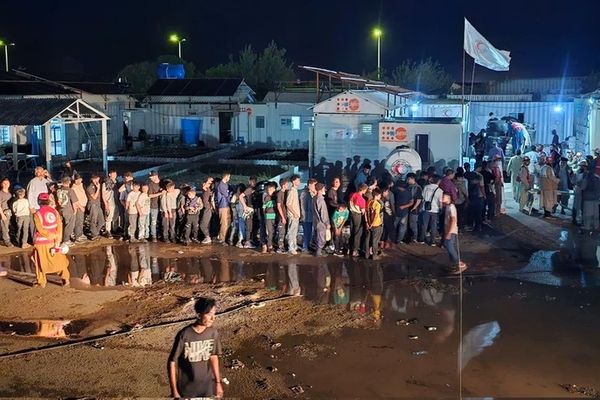 Iranian Writers’ Group Condemns Anti-Afghan Sentiment, Urges End To Deportations