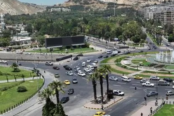 په سوریه کې د دوو بسونو د ټکر په پېښه کې ۳۵ کسان مړه شوي