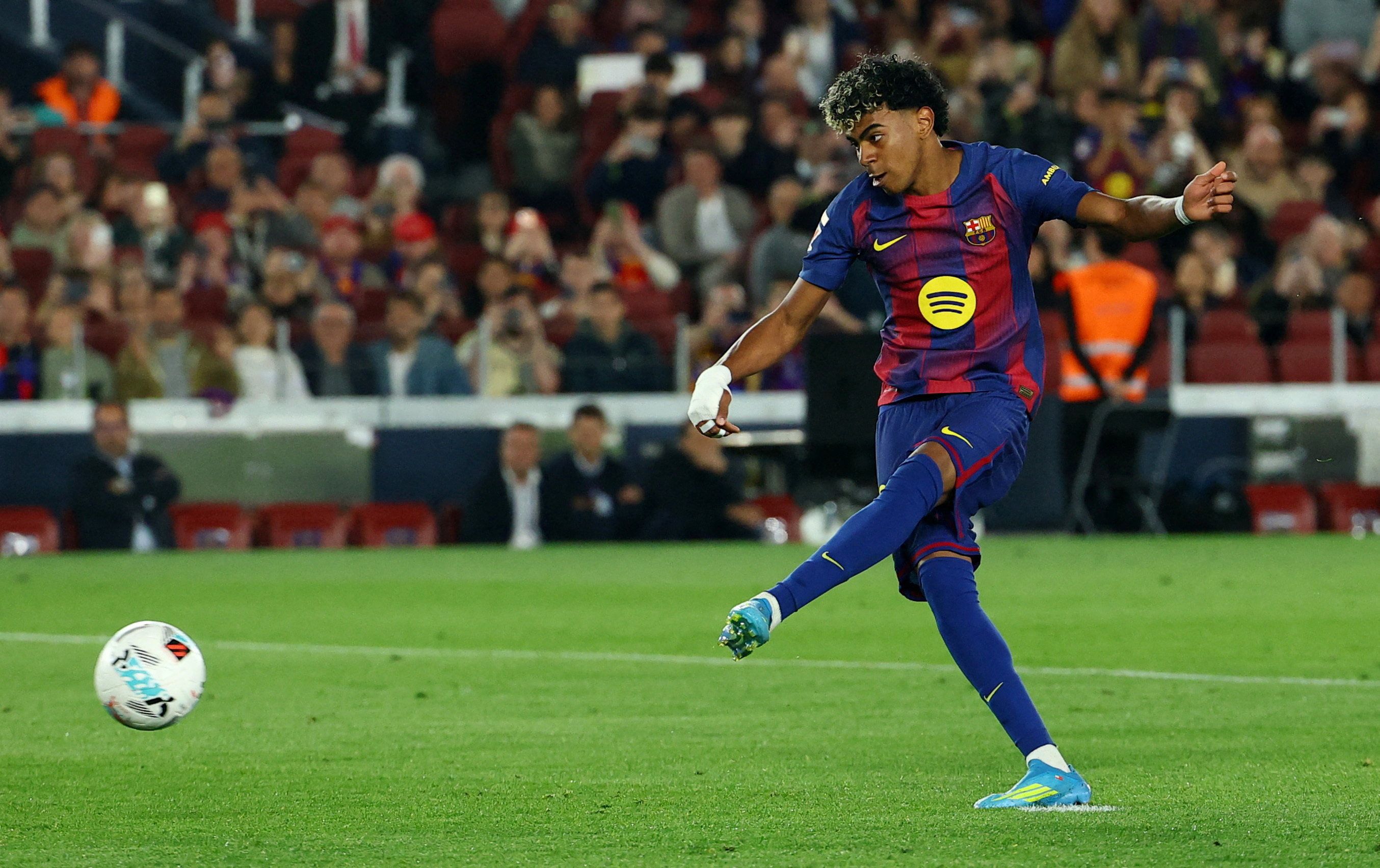 بارسلونا یک گام دیگر تا قهرمانی؛ پیروزی آبی‌اناری‌ها با نگرانی برای مصدومیت لامین یامال 