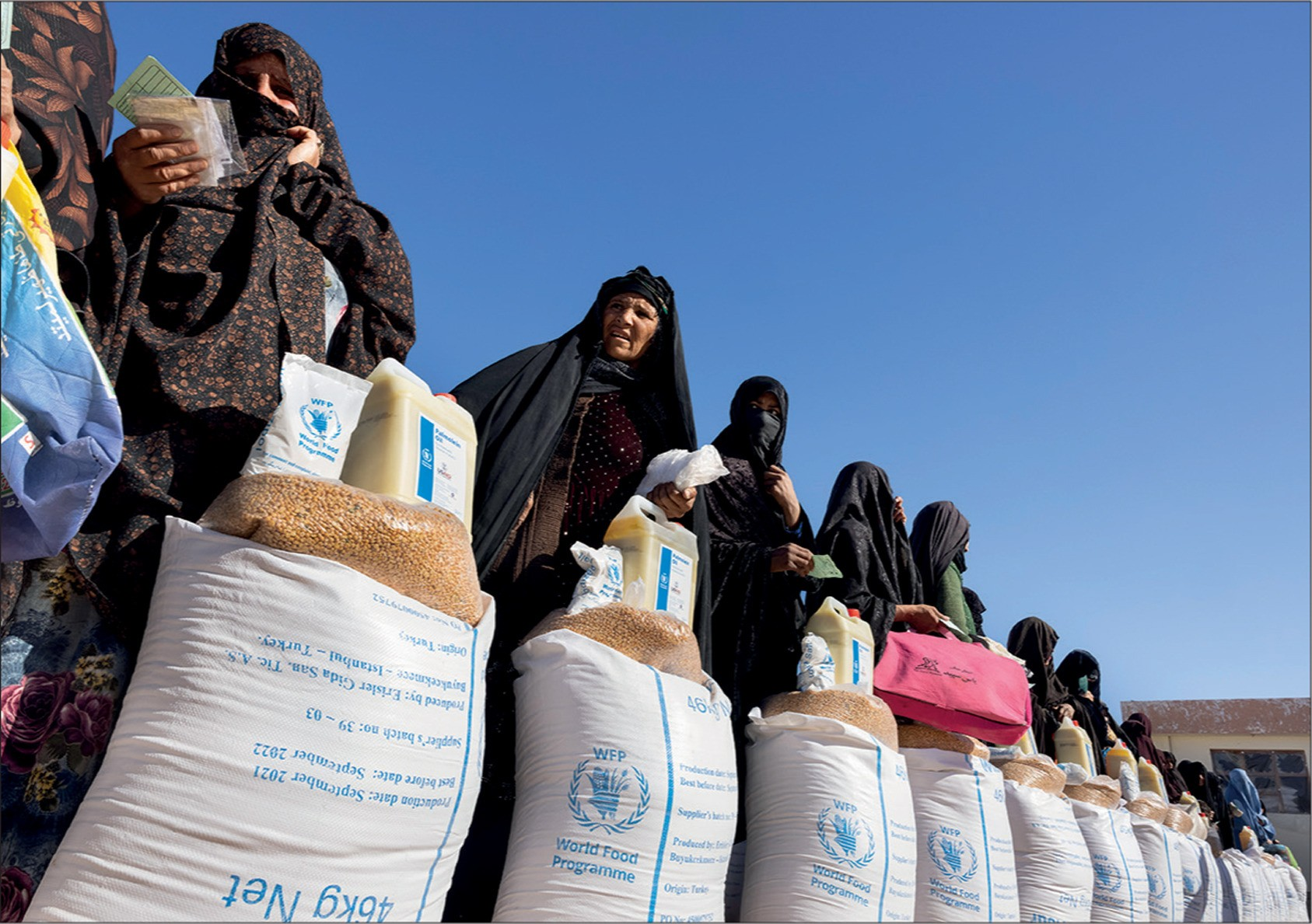 اوچا: په ۲۰۲۵کال کې په افغانستان کې ژمي، طبیعي پېښو او محدودو سرچینو بشري کړکېچ پراخ کړی و