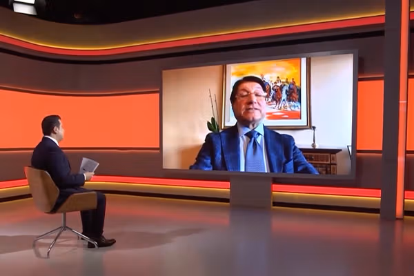 انورالحق احدي: د جمهوریت پرتله اوس د افغانستان اقتصاد چندان پرمختګ نه لري