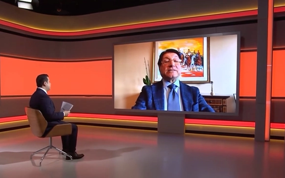 انورالحق احدي: د جمهوریت پرتله اوس د افغانستان اقتصاد چندان پرمختګ نه لري