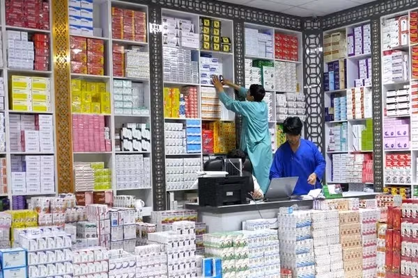 طالب چارواکو افغانستان ته د بې کیفیته درملو د واردولو پر مخنیوي خبرې کړي