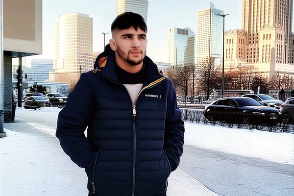 عطاءالله قاضیخانی، ورزشکار افغان پس از شش ماه بازداشت در پولند آزاد شد