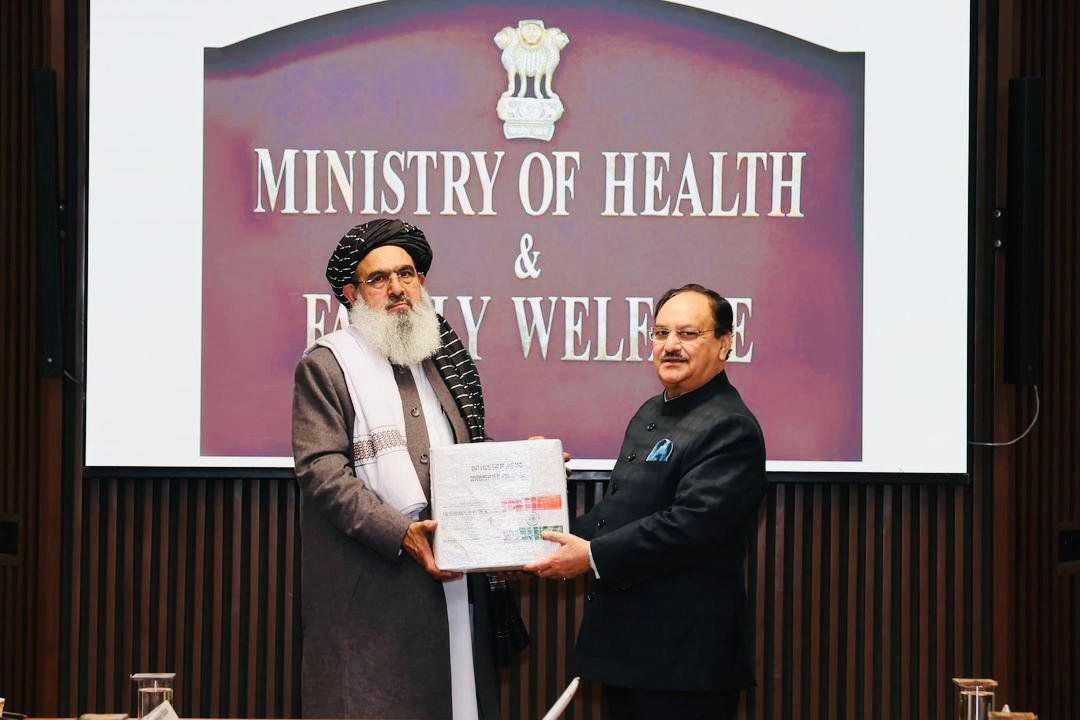 هند کابل ته د سرطاني ناروغیو درمل او د سي ټي سکین یو ماشین استوي