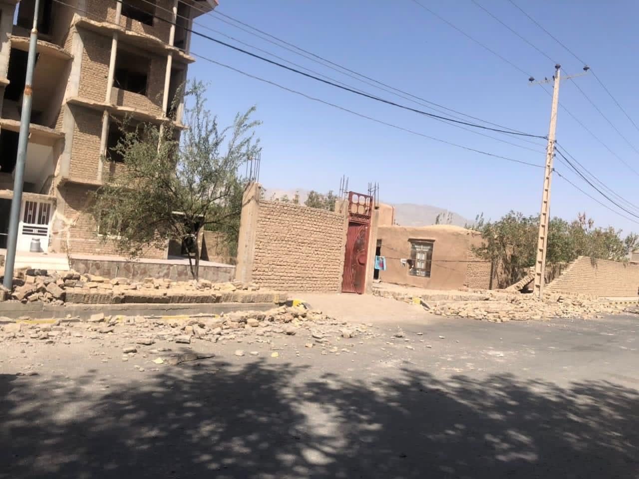 خبرگزاری فرانسه: دست‌کم ۱۴ نفر در زمین‌لرزه هرات کشته و ۷۸ نفر دیگر زخمی شده‌اند