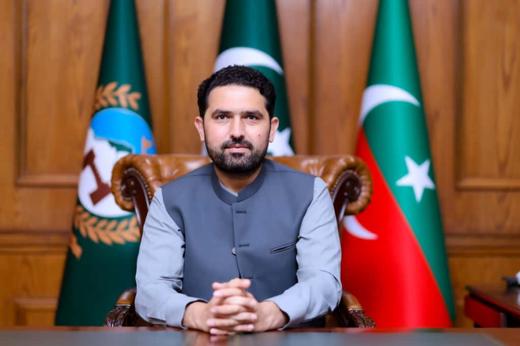 د خېبر پښتونخوا سر وزیر د پاکستان قامي اسمبلۍ مخې ته د پرلت ګواښ وکړ