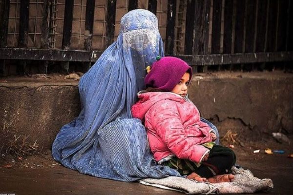 ملګري ملتونه: د بودجې کمښت افغانستان کې بنسټیزو خدمتونو ته د ښځو او نجونو لاسرسی محدود کړی