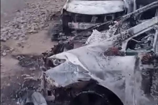 په ډېره اسماعیل خان کې د وسلهوالو په برید کې دوه کسه وژل شوي او درې نور ټپیان دي