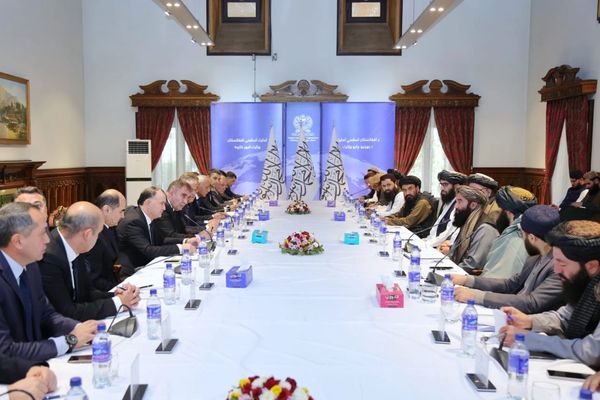 تاجک پلاوي له طالبانو سره د ګډ سرحد پر تثبیت او ستونزو خبرې کړې دي