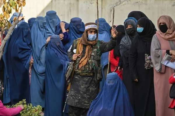 د بشري حقونو څار بنسټ: د طالبانو د فرمانونو په پلي کولو کې د چارواکو ترمنځ اختلاف شته