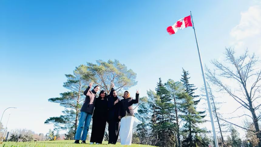 په قطر کې د اېستلو له ګواښ سره مخ درې افغانې ښځې د کاناډا د رېجاینا پوهنتون کې پناه اخیستې