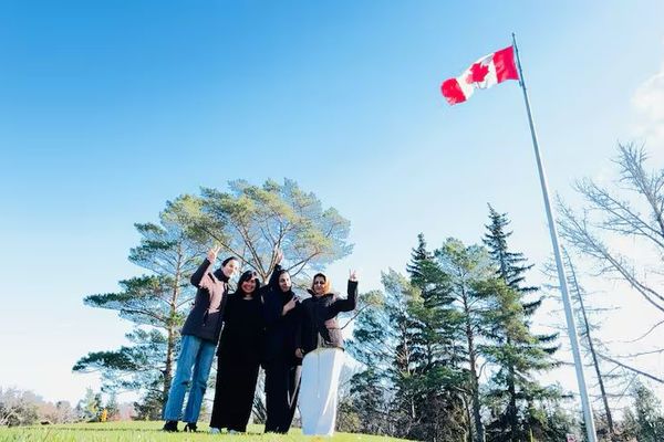 په قطر کې د اېستلو له ګواښ سره مخ درې افغانې ښځې د کاناډا د رېجاینا پوهنتون کې پناه اخیستې