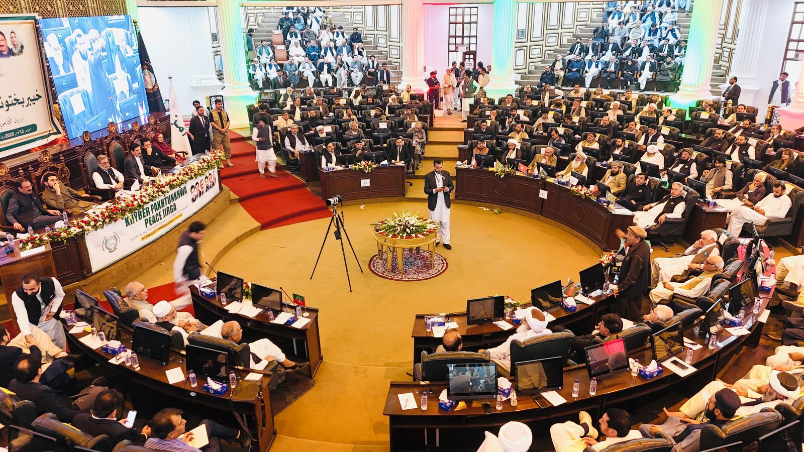 امن جرګه: د افغانستان او پاکستان ترمنځ ټولې لارې دې ژر تر ژره د سوداګرۍ پر مخ پرانېستل شي