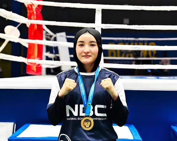 افغان سوک وهونکې فرشته خاني د سرو زرو یو بل مډال وګاټه