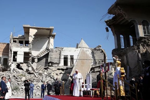 پاپ در موصل از ویرانههای چهار کلیسای ویران شده در آنجا بازدید کرد
