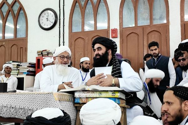 پذیرایی از متقی افتخار بزرگی برای پدر طالبان است