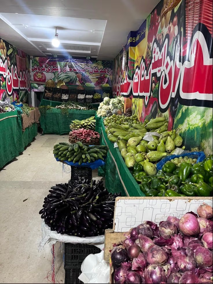 باكستان تغلق محلات ومتاجر الأفغان في مدينة تشمن