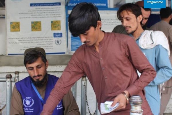 د خوړو نړۍوال پروګرام: افغانستان له درېیو لویو ناورینونو سره مخ دی