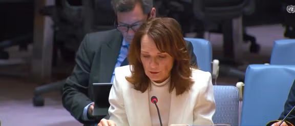 د یوناما مسووله وايي چې نړیواله ټولنه د طالبانو له چلنده ستړې شوې ده