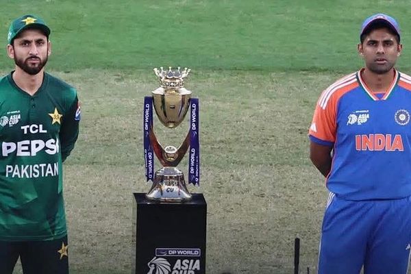 د کرېکټ نړۍوال جام؛ پاکستان وايي په نړۍوال جام کې ګډون کوي خو له هند سره نه لوبېږي