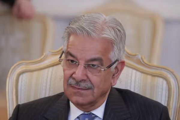 Pak Defence Minister Welcomes U.S. Effort To Reclaim Abandoned Weapons In Afghanistan